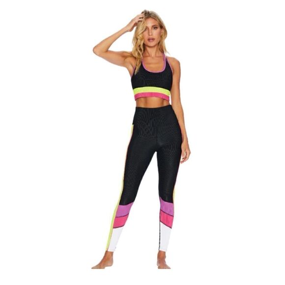 Beach Riot
Bailey Legging - Black Lime Punch Size M  NWOT - Picture 3 of 7